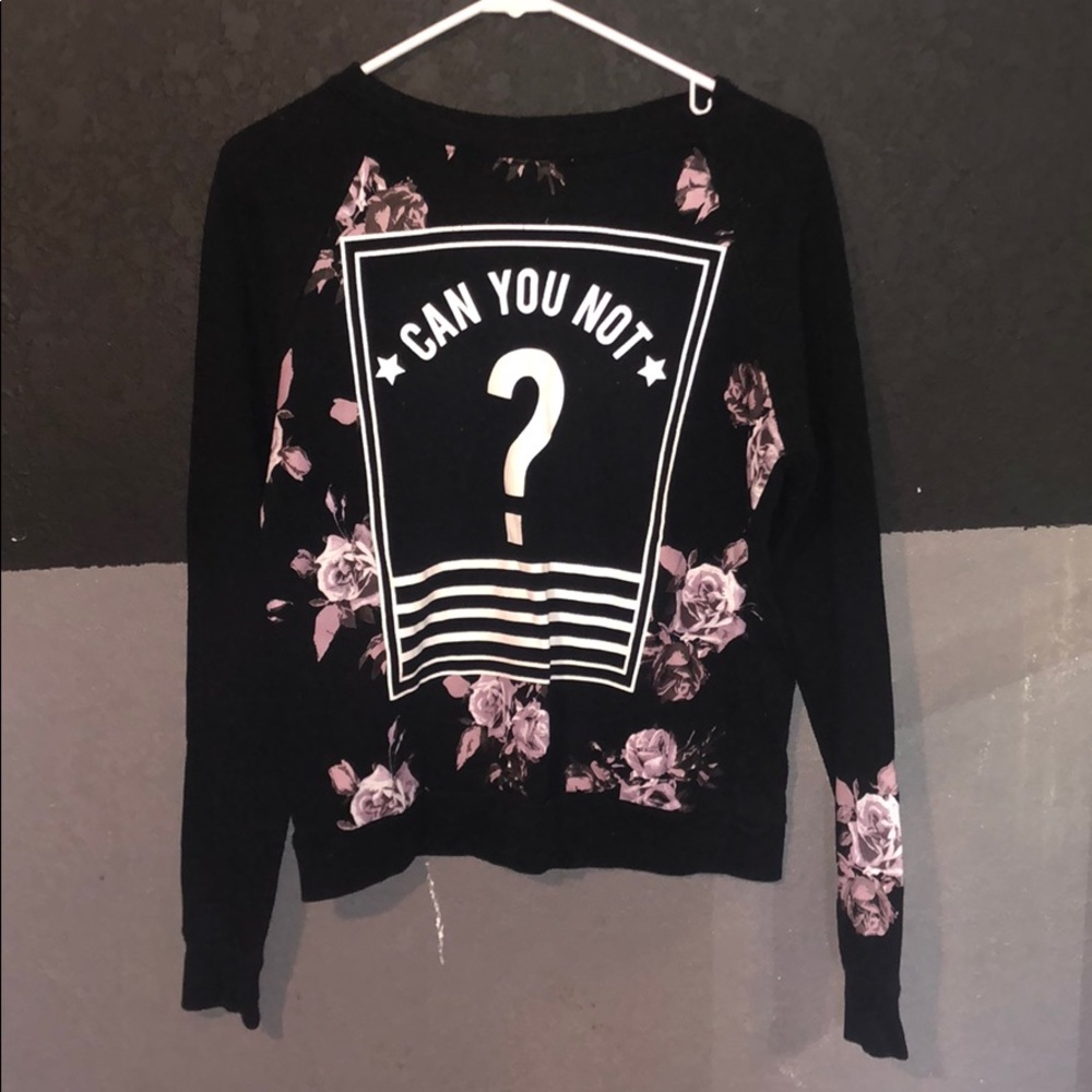 Long sleeve sweatshirt